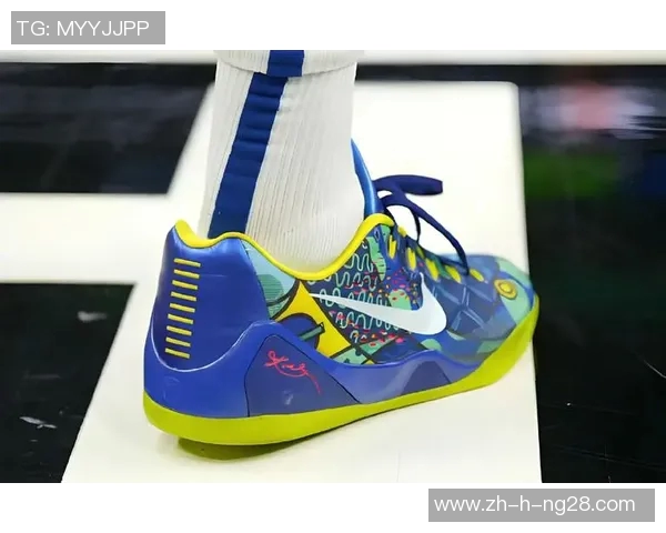 球星穿上足球鞋的背后故事与技术革新解析 球星穿上足球鞋的背后故事与技术革新解析